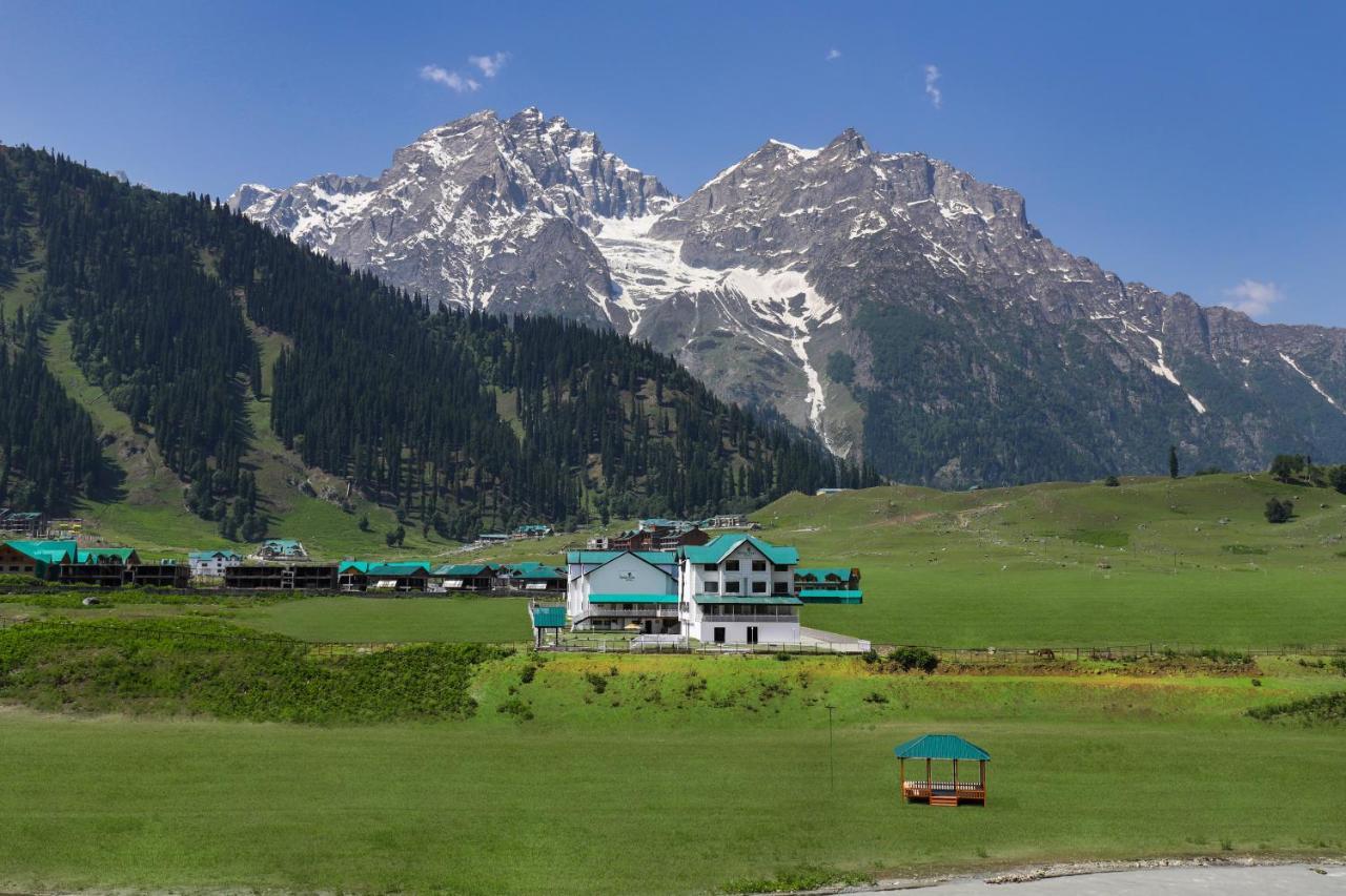 Lemon Tree Hotel, Sonāmarg 외부 사진