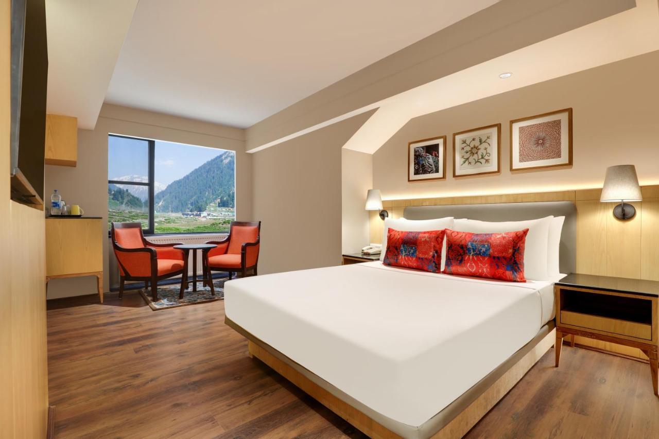 Lemon Tree Hotel, Sonāmarg 외부 사진